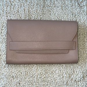 tde. The Daily Edited Nude Clutch